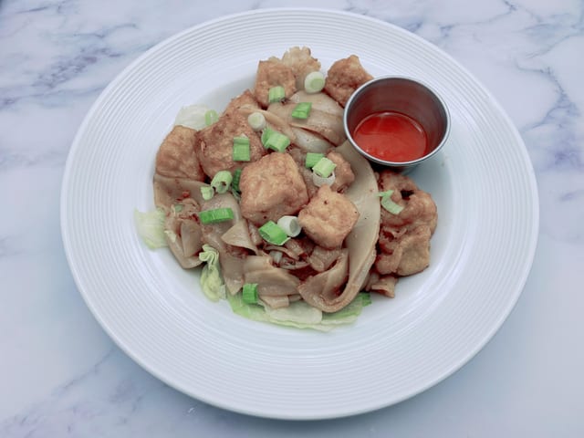 Vegan Thai Garlic Noodle (No Egg).