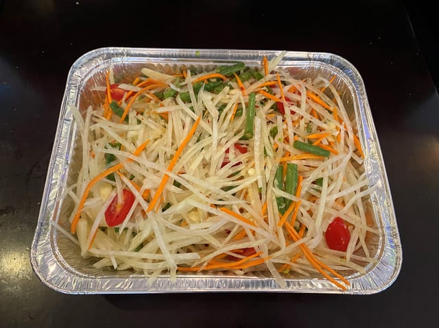 Som Tum - Papaya Salad (Tray).