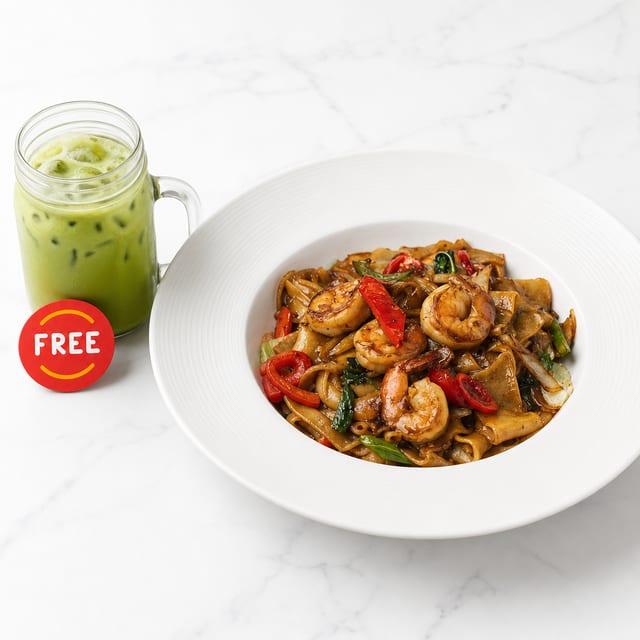 Drunken Noodle - Pad Kee Mao (with FREE Thai Green Milk Tea).