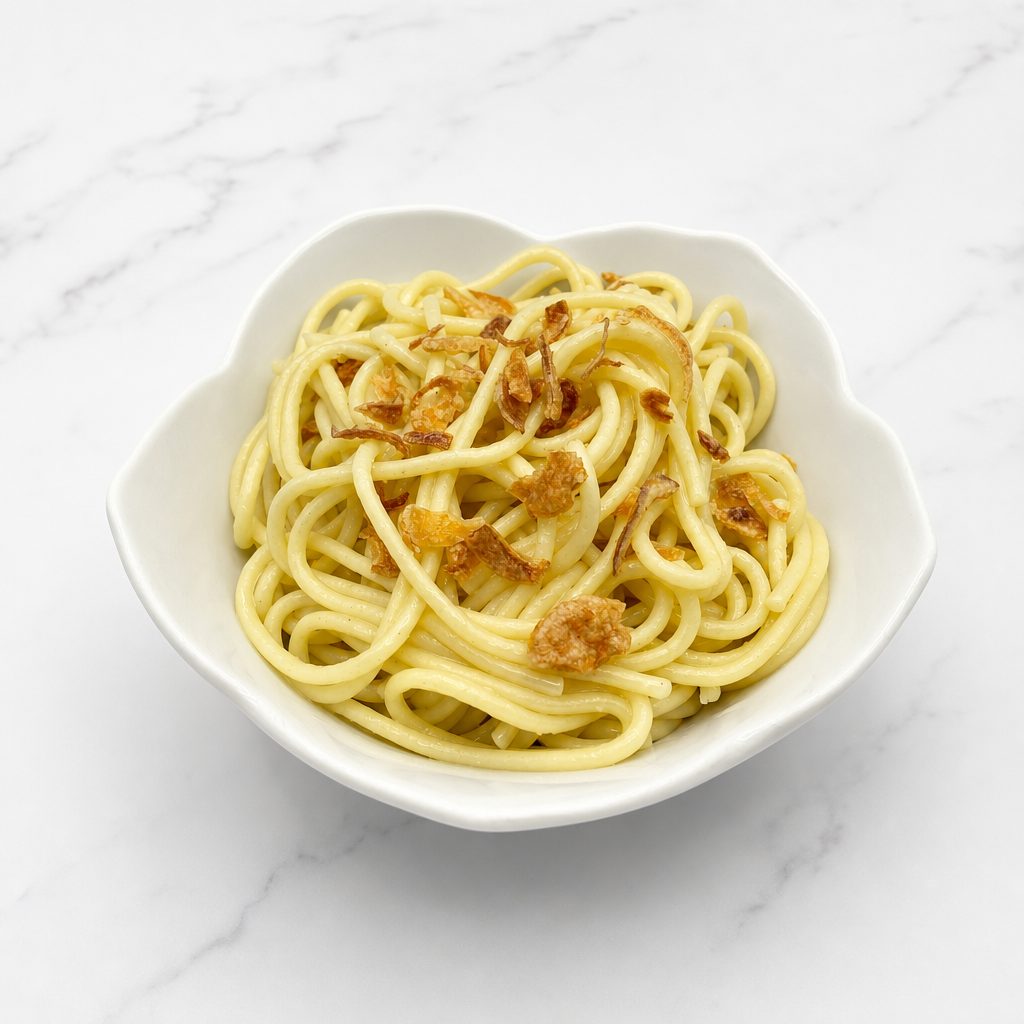 Side Spaghetti Mixed with Fried Red Onion.