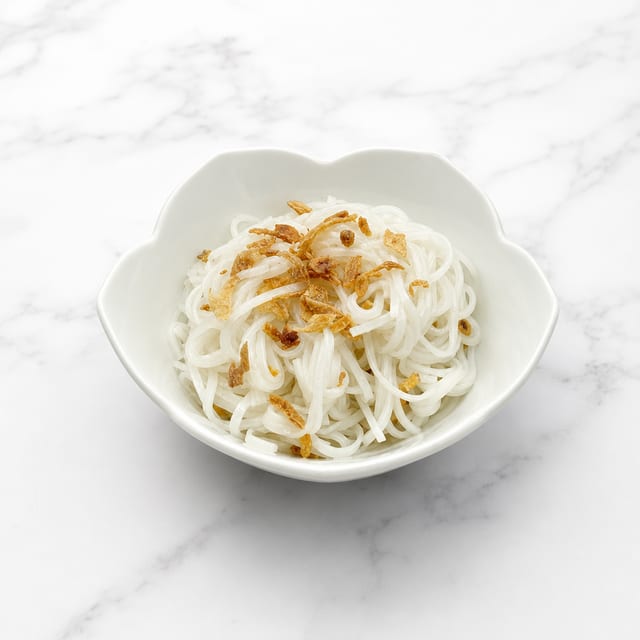 Side Rice Noodles Mixed with Fried Red Onion.