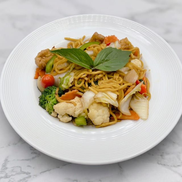 Vegan Lo Mein Drunken Noodle.