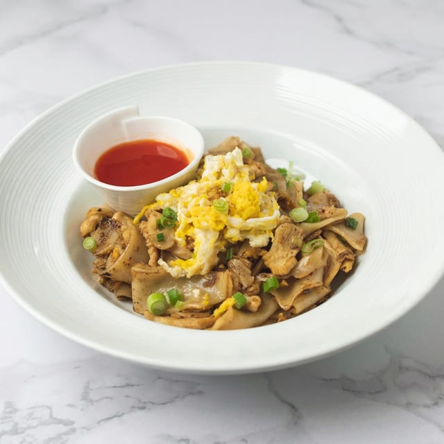Thai Garlic Noodle (Gluten Free Sauce).