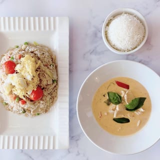 (Combo Full Size) Thai Fried Rice + Panang Curry