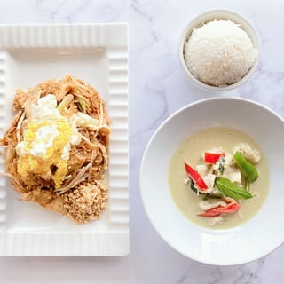 (Combo Full Size) Pad Thai + Green Curry