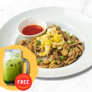 Thai Garlic Noodle (with FREE Iced Green Milk Tea)