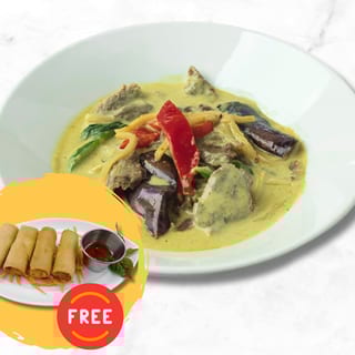 Green Curry (with FREE Vegetable Spring Rolls)