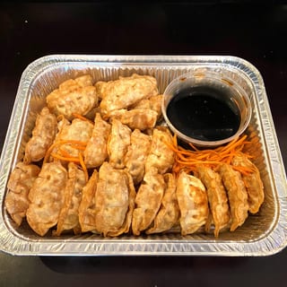 Crispy Vegan Gyoza (50 Pieces Tray)