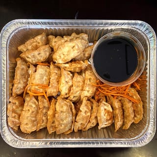 Crispy Chicken Gyoza (50 Pieces Tray)